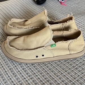 Sanuk men’s slip on Shoes